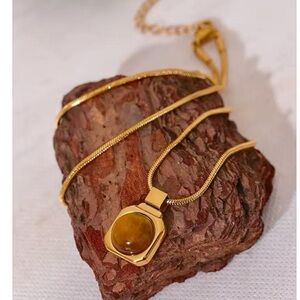 Stainless steel Gold Pendant Necklace with Brown Stone